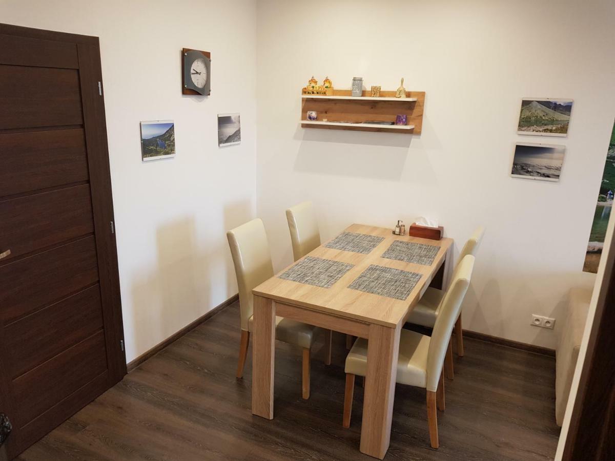 Appartamento Apartmán pod Štítom Tatranská Lomnica Esterno foto