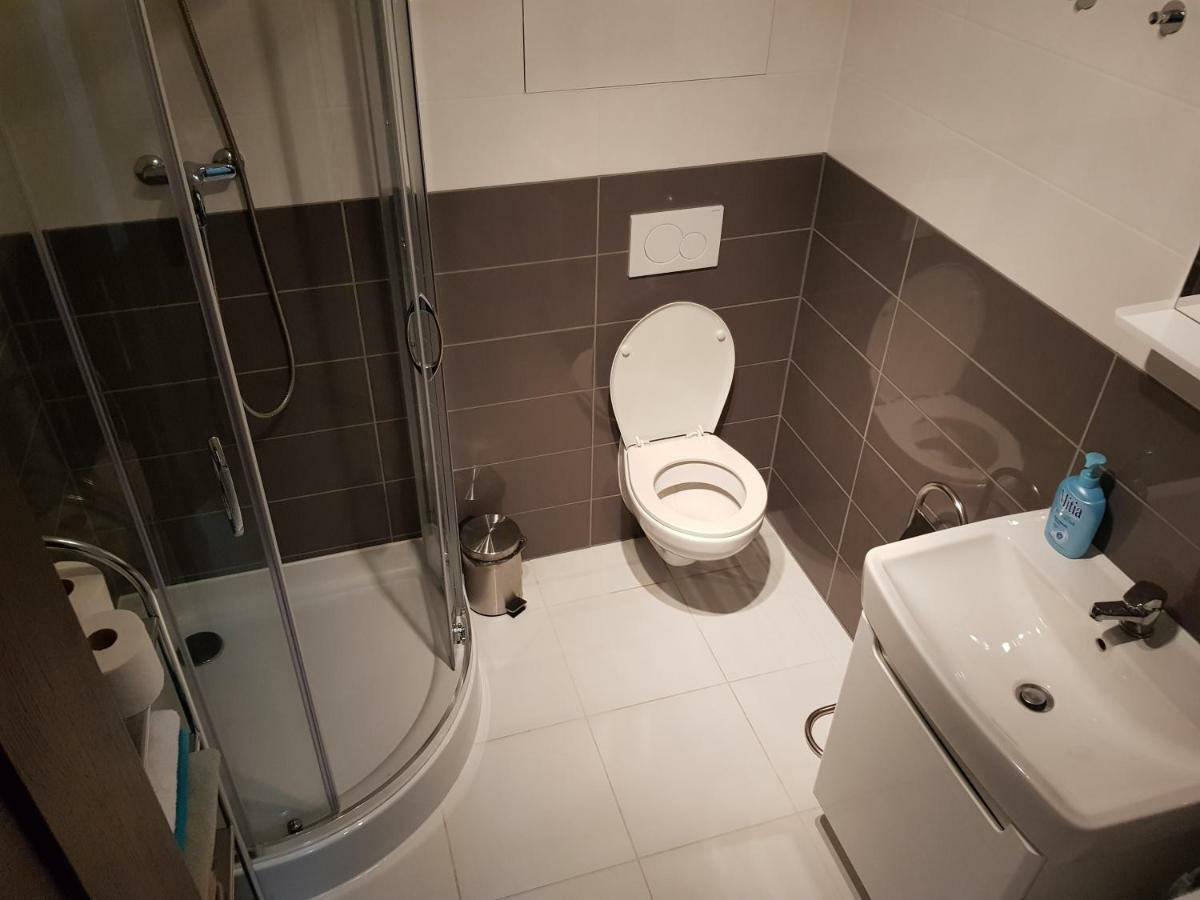 Appartamento Apartmán pod Štítom Tatranská Lomnica Esterno foto